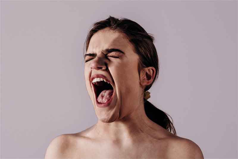 scared lady